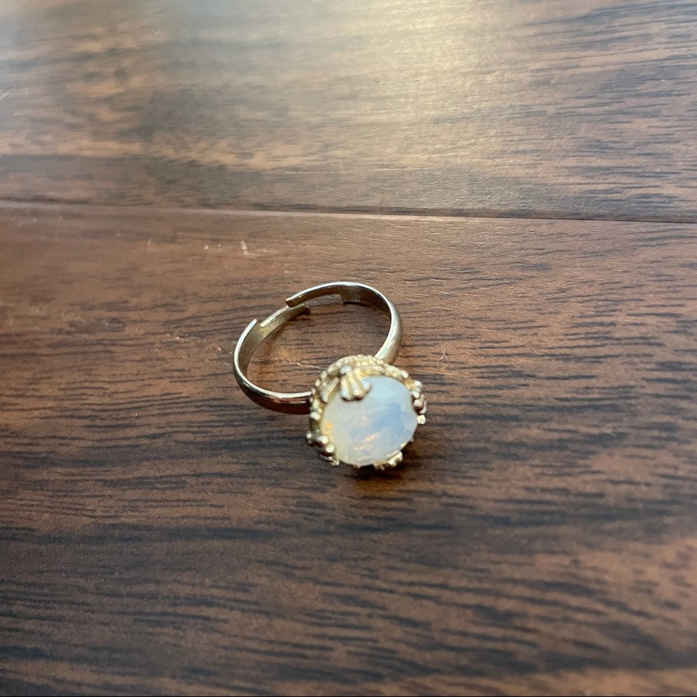 🔴Lou Lou Gold White Gemstone Adjustable Ring